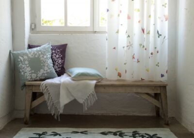 Fischbacher_Cushions_Flores_2030A_109_Blumentanz_14414_400_21-1600x900
